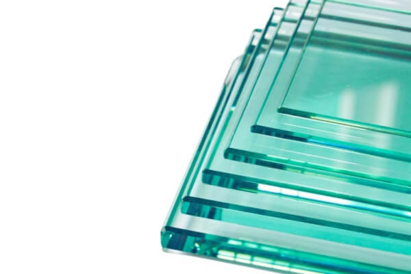 2. Qu'est-ce que la finition des bords et des coins du verre ? 600-400