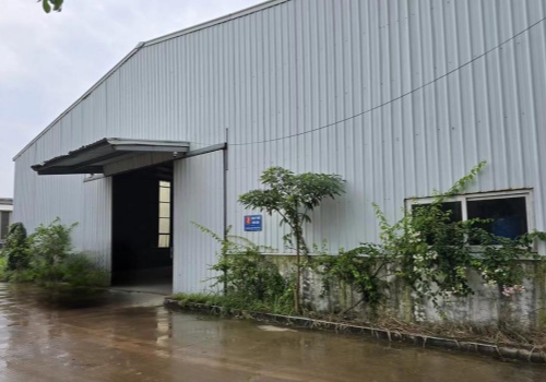 vietnam-factory-500-350